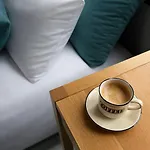 Restonthelake Apartment *