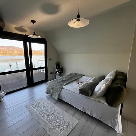 Apartamento Restonthelake Esztergom