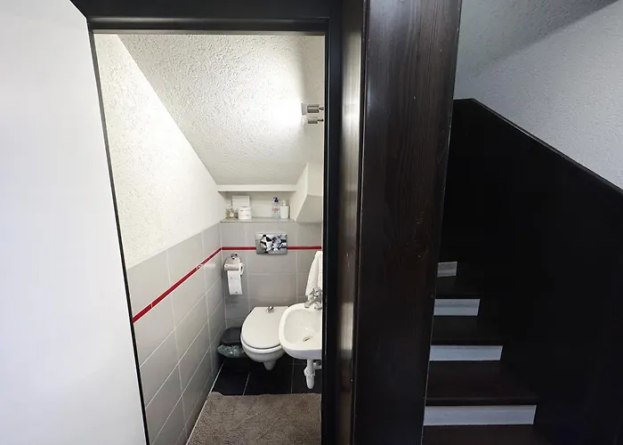 Restonthelake Apartman